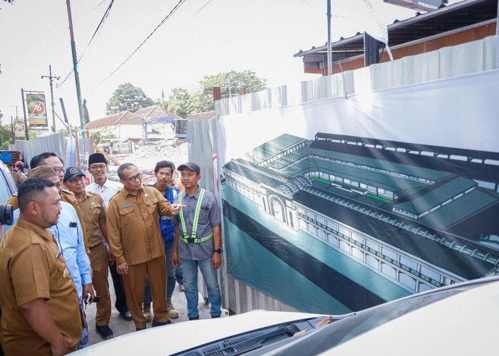 Tinjau Progres Revitalisasi Pasar Sidayu, Bupati Gresik: Siap Jadi Pasar Berkelas