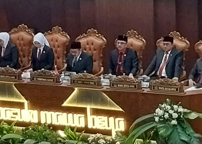 Peringati HUT Ke-80 RI, Paripurna DPRD Jatim Dengarkan Pidato Kenegaraan Presiden Prabowo