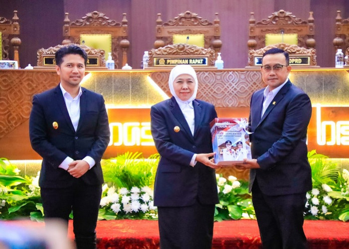 Khofifah Beberkan Capaian Jatim 2025: Ekonomi Tumbuh 5,33 Persen, Investasi Tertinggi 6 Tahun