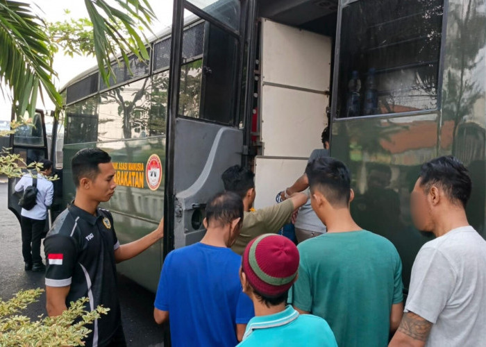 Tingkatkan Kondusifitas, Rutan Gresik Pindahkan 19 Warga Binaan ke Lapas Madiun