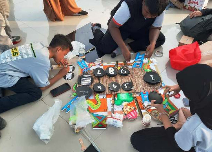 Ngaji Literasi dan Lomba Mading Meriahkan Festival Literasi Situbondo 2025