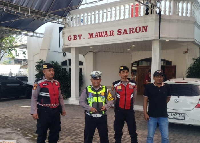 Polsek Mulyorejo Kawal Gereja Mawar Saron, Ibadah Minggu Berjalan Aman