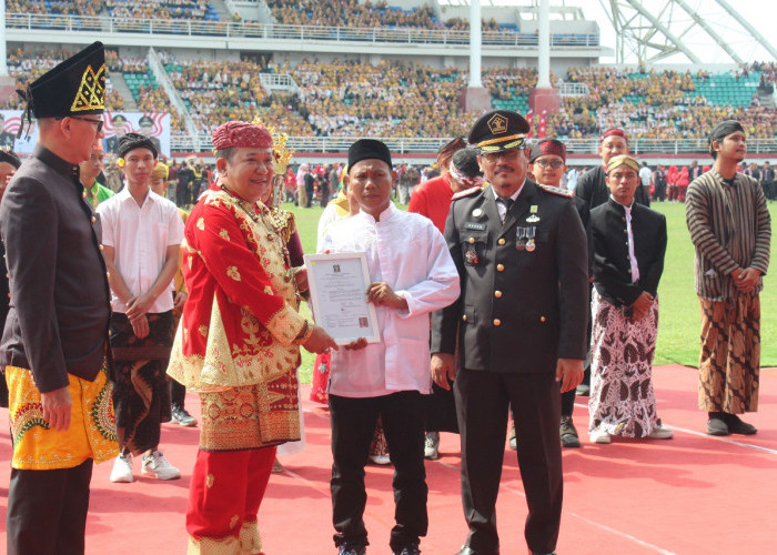 Bupati dan Wakil Bupati Jember Beri Harapan Baru bagi 16 Narapidana yang Bebas