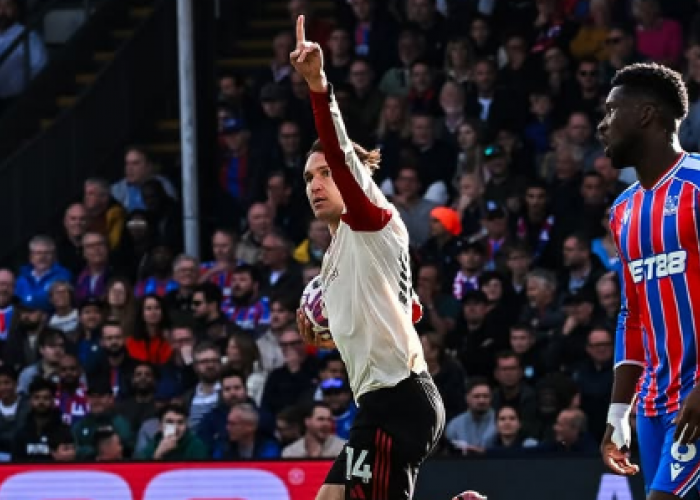 Liverpool Tumbang 1-2, Arne Slot: Crystal Palace Pantas Menang