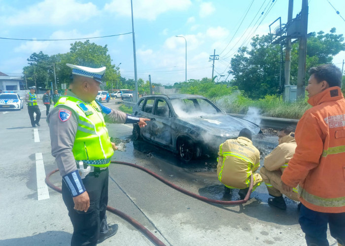 Mobil Terbakar di Exit Tol Belahanrejo Baru Dimiliki Sepekan Lalu, Ini Harga Belinya