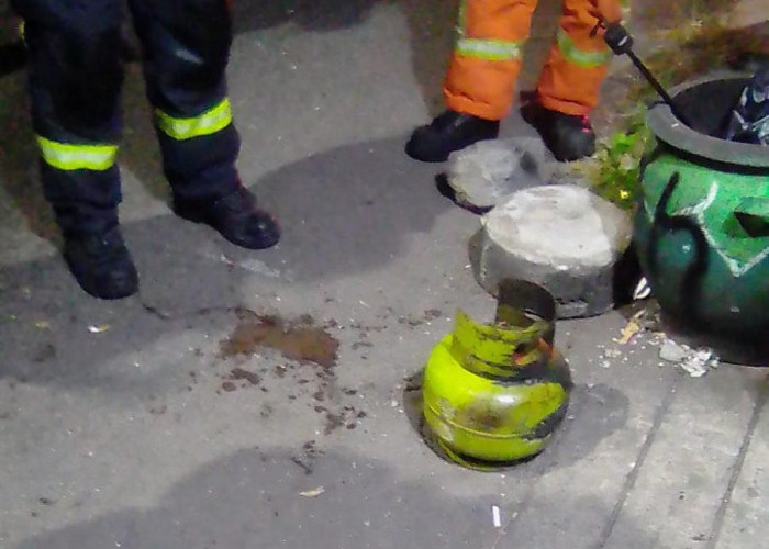 Ledakan Elpiji 3 Kg di Bubutan, Lansia Alami Luka Bakar Hingga 70 Persen