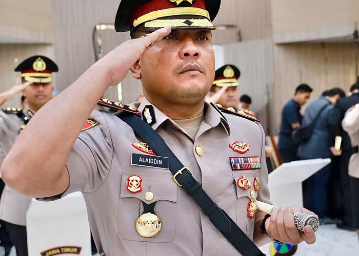 Tongkat Komando Polres Jember Berganti: AKBP Alaiddin Datang Menyapa, AKBP Bobby Melangkah ke Bareskrim