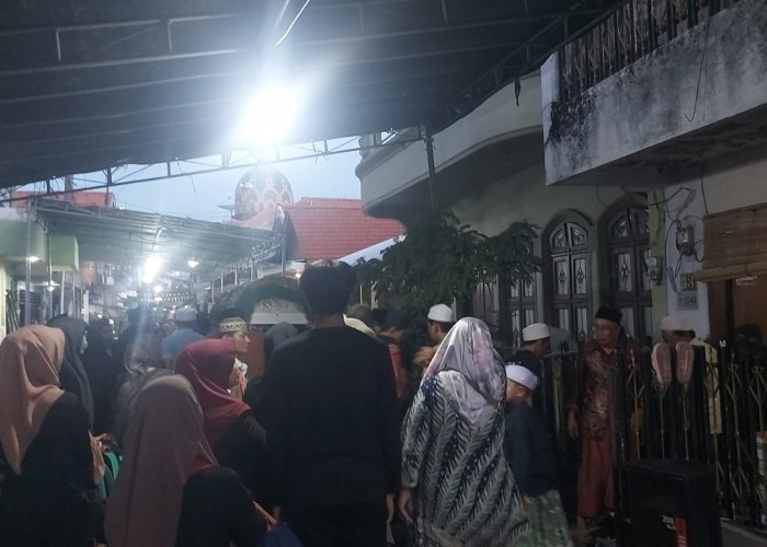 Tragedi Pantai Modangan, Dua Warga Surabaya Tewas Terseret Ombak, Satu Hilang