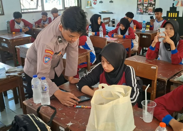 Polres Pasuruan Bekali Pelajar Literasi AI, Tekankan Penggunaan Teknologi secara Bijak