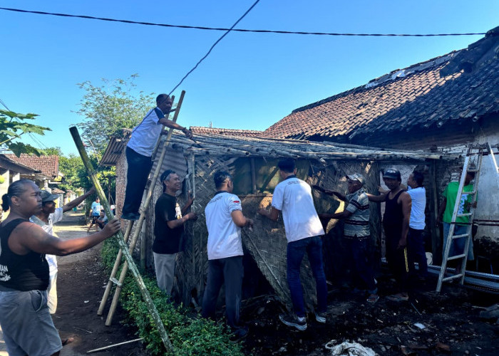 Air Mata Haru Pak Ismail Saat Rumahnya Disulap Jadi Nyaman oleh Lapas Jember