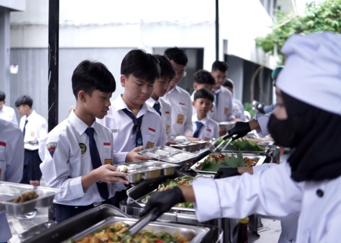 MBG Prasmanan Disambut Antusias Siswa Cianjur, SPPG Siap Keliling Sekolah Tiap Pekan