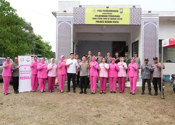 Kapolres Kediri Kota Cek Pos Pengamanan dan Beri Semangat Personel Operasi Ketupat 2026