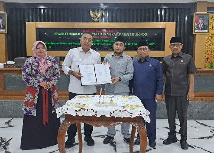 DPRD Situbondo Sahkan Raperda Kawasan Tanpa Rokok dan Penataan Desa