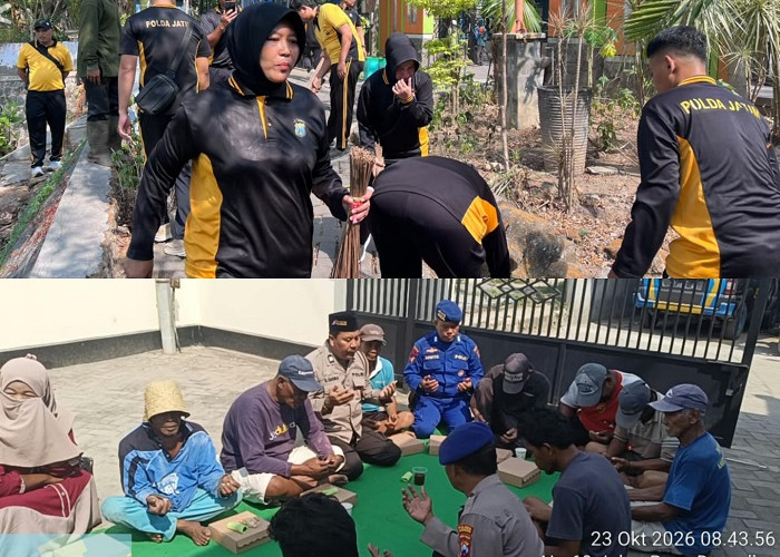 Satreskrim dan Satpolairud Polres Lamongan Bersihkan Telaga Bandung dan Serap Keluhan Nelayan