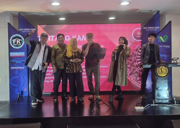 Artis PAMDI Jatim Meriahkan Memorandum Haji Umrah Expo 2026 dengan Selawat