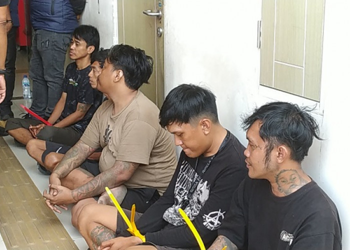 Razia Narkoba di Terminal Joyoboyo Surabaya, 5 Orang Positif dan 2 Poket Sabu Ditemukan