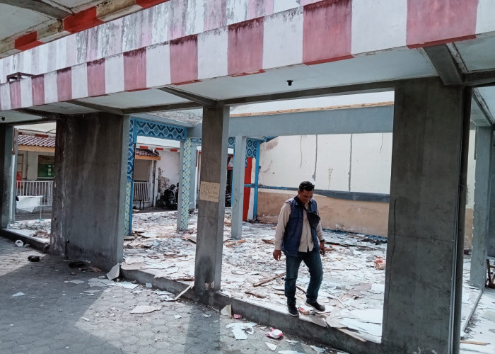 Masuk Tahap Awal Penataan Stasiun Tulungagung, 84 Kios Mulai Dibongkar