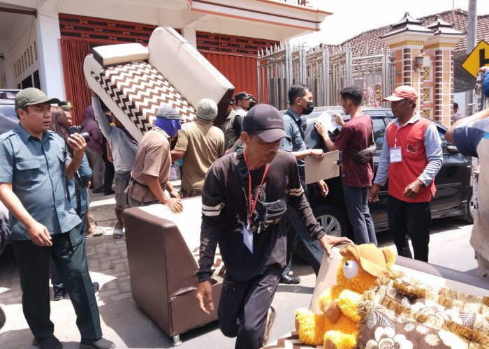 Eksekusi Tanah dan Bangunan di Gesikan Tulungagung Tegang   