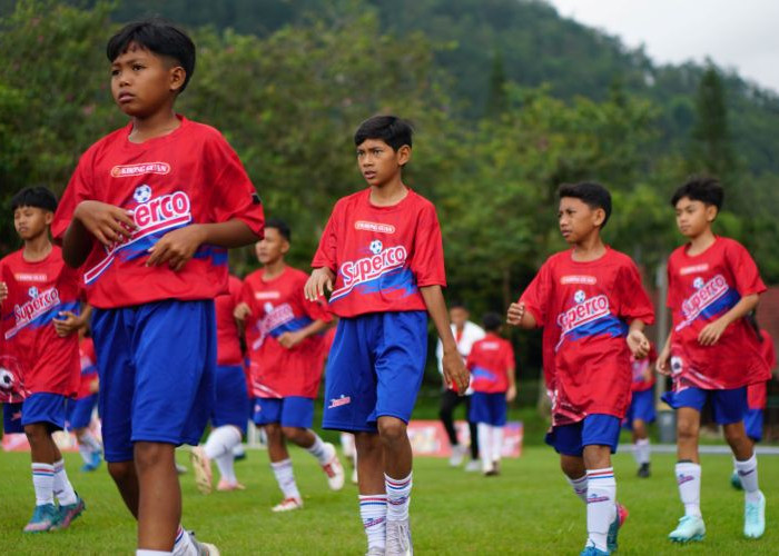 Superco Supercamp 2025 di Batu Jaring Talenta Muda Sepak Bola
