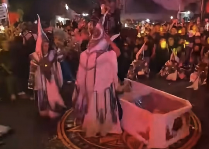 Simbang Kulon Night Carnival Jadi Sorotan Warganet, Ada Adegan Sembelih Kambing
