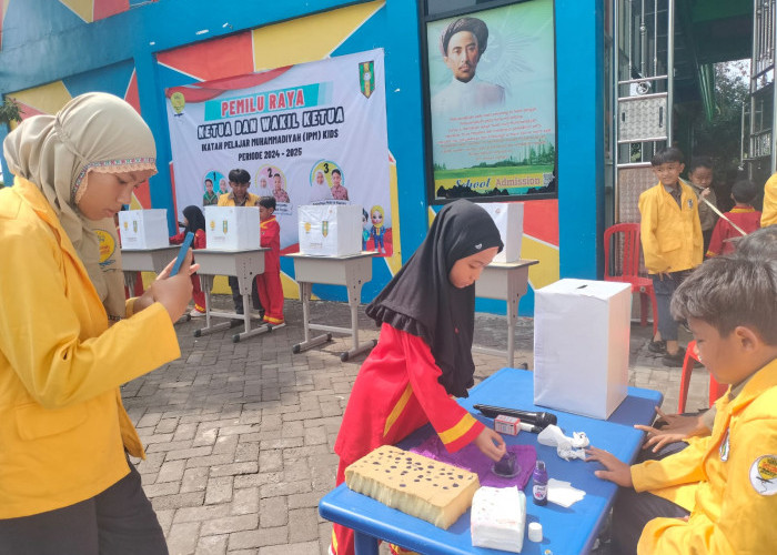 Belajar Sambil Bersenang-senang di Entrepreneur Day dan Pemilu Raya IPM Kids