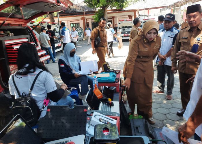 Bantu Efisiensi APBD, Komunitas Bengkel Situbondo Servis Gratis Puluhan Ambulans Desa