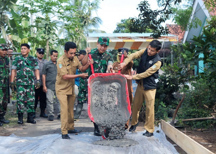Peletakan Batu Pertama Pra TMMD Ke-129 di Lumajang, Tanda Dimulainya Pembangunan Desa Ledoktempuro