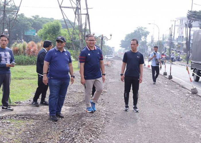 Pj Wali Kota Batu Dorong Percepatan Perbaikan Jalan Sultan Agung untuk Kenyamanan Pengguna Jalan