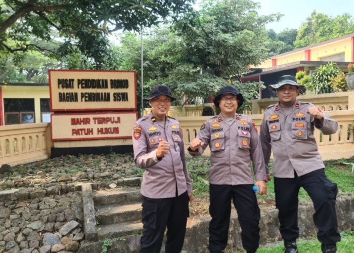 Polsek Wiyung Gelar Survey Lokasi Hiking dan Pelatihan Menembak di Pusdik Brimob Watukosek