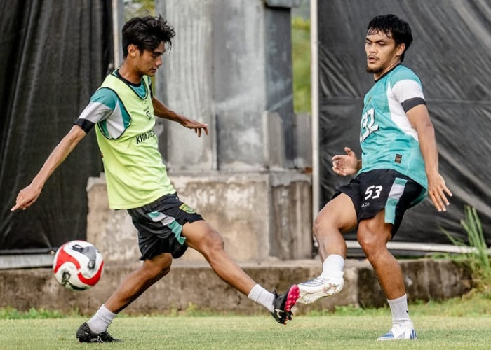 Rachmat Irianto Siap Comeback, Koko Ari Masih Jalani Pemulihan Jelang Lawan Persib