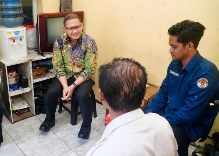 Momen HGN, Kadindik Jatim Kunjungi Rumah Guru SMK Inspiratif di Kota Batu