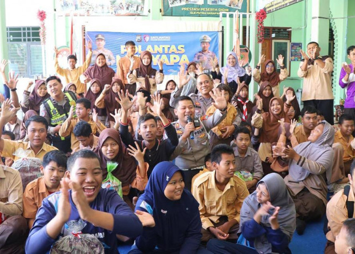 Satlantas Polres Bojonegoro Edukasi Berkendara Siswa Difabel