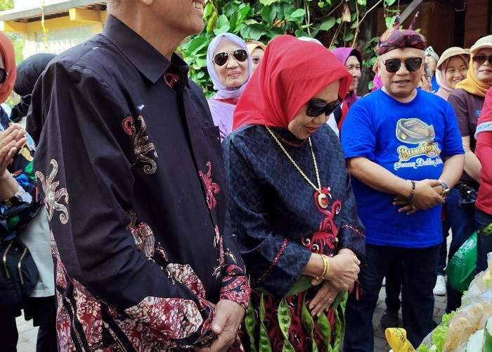Ultah Ny Nafsiah Dahlan Dirayakan Bersama Ratusan Pesenam SDI di Pacet