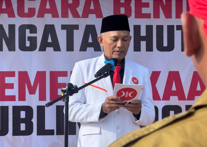 Upacara HUT RI di PKS Jatim, Bagus Prasetia: Kita Bangun Negara tanpa Melemahkan Rakyat