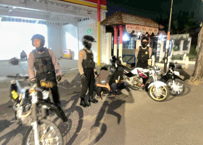 Polisi Amankan 4 Remaja dan 2 Motor Modifikasi saat Balap Liar di Pasuruan