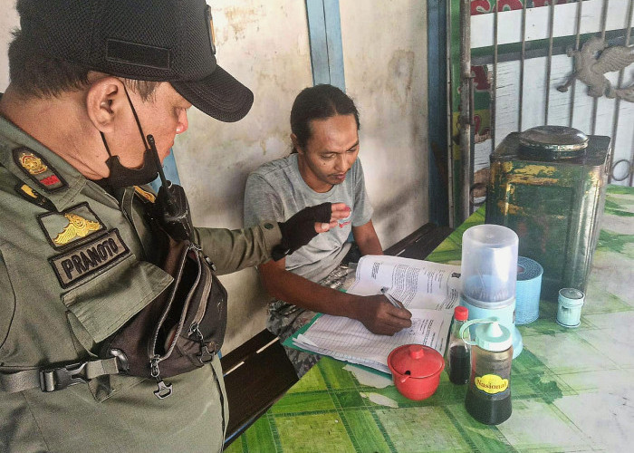 Kembalikan Fungsi Jalan, Kelurahan Tanjungsari Gencarkan Penertiban PKL Liar