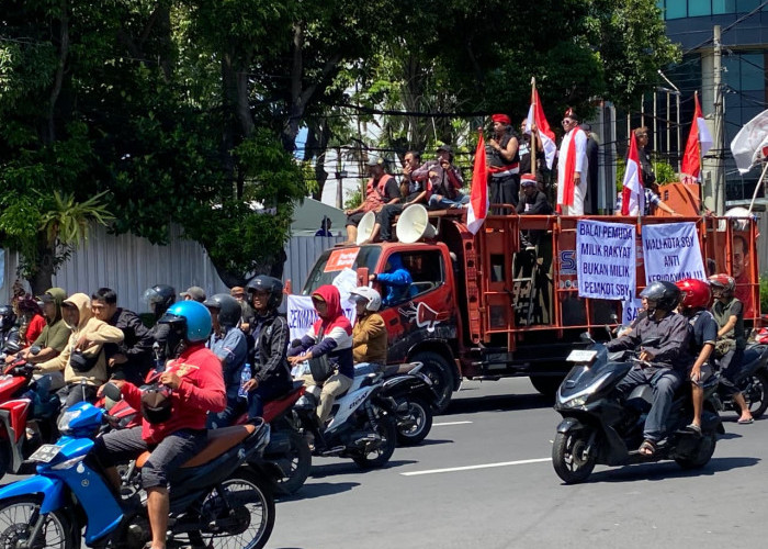 Ratusan Seniman Kepung Balai Kota Surabaya, Sampaikan 4 Tuntutan ke Pemkot