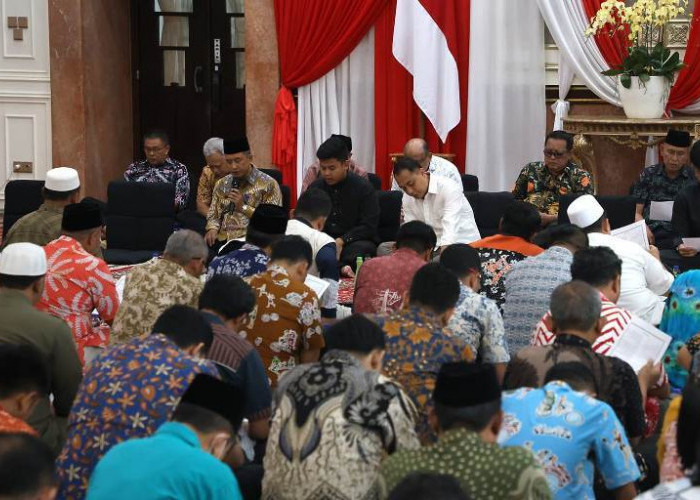 Pemkot Surabaya Gelar Istigasah untuk Korban Longsor dan Banjir Bandang