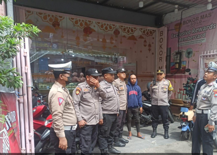 Antisipasi Kriminalitas, Polsek Simokerto Perketat Patroli di Toko Emas