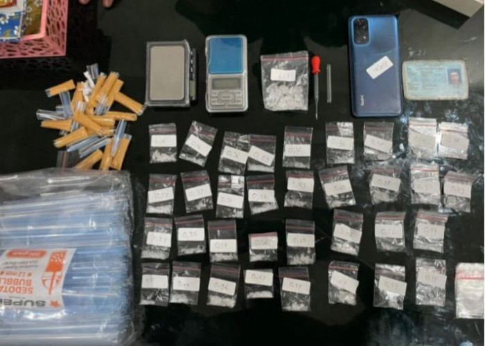 Satresnarkoba Polres Kediri Tangkap Kurir Sabu, Bandar Diburu 