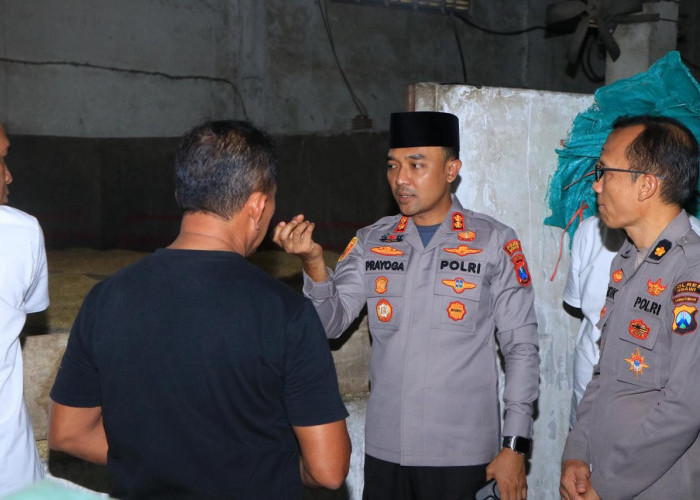 Dukung Ketahanan Pangan, Kapolres Ngawi Tinjau Alat Pengering Padi di Padas 