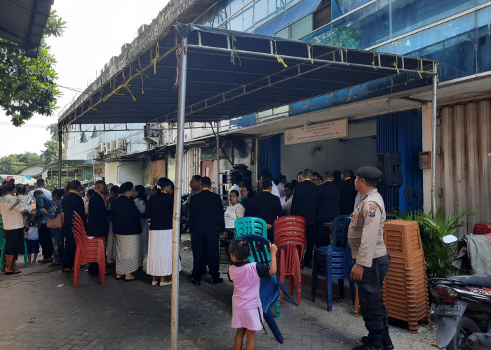 Pastikan Ibadah Paskah Aman, Polsek Tandes Patroli dan Pengamanan Gereja