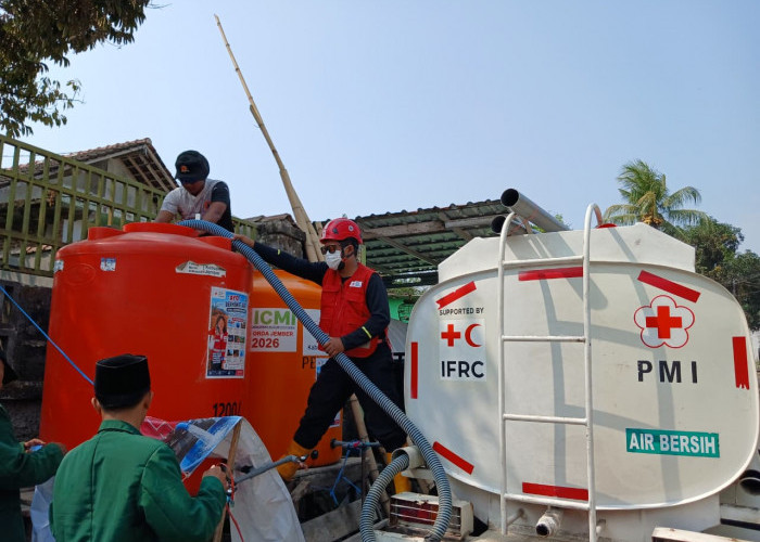 Misi Kemanusiaan 12 Hari, Sinergi Baznas-PMI Jember Gelontorkan Air Bersih ke Zona Kering