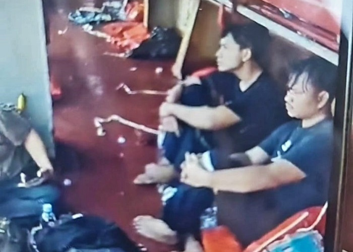 KM Mutiara Santosa 2 Terbakar di Perairan Sumenep, Evakuasi Penumpang Libatkan Sejumlah Kapal