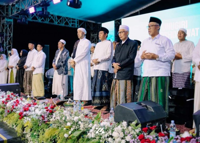 Jalan Sehat hingga Bersholawat Semarakan Satu Dekade Unugiri