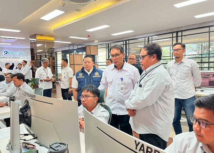 Tinjau Green Port Terminal Teluk Lamong, Kemenhub Apresiasi Komitmen NZE 2060