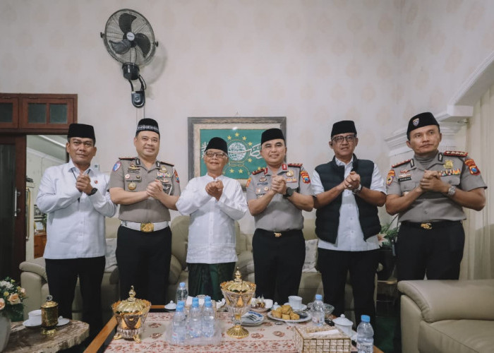 Kapolda Jatim Irjen Pol Dekananto Silaturahmi ke Ketua Umum MUI dan Sejumlah Kiai di Kediri