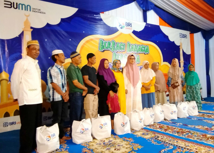 Berbagi Kebahagiaan di Bulan Ramadan, BRI Group Salurkan Bantuan di Jember