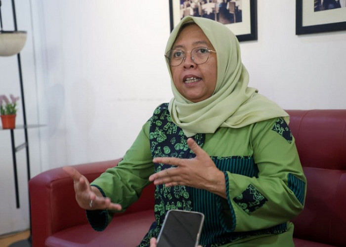 Dispendik Surabaya Resmi Larang Jual-Beli Seragam di Sekolah
