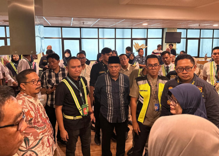 PPIH Embarkasi Surabaya Pastikan Kelancaran Keberangkatan Jemaah Haji dengan Layanan Fast Track Mecca